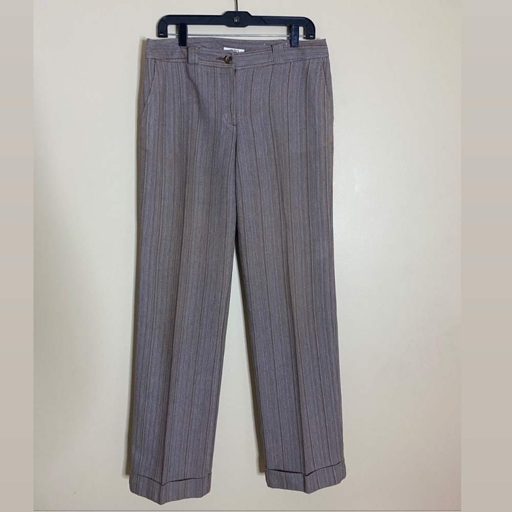 Woman’s Gray trousers